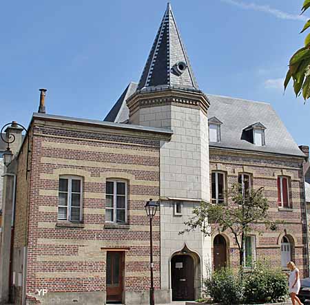 Ancien hôtel de ville - bibliothèque Elsa Triolet