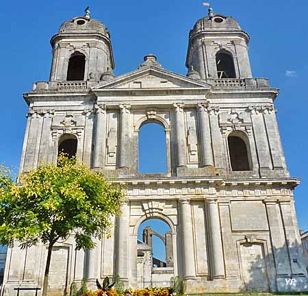 Abbatiale inachevée