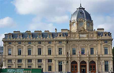Palais du Tribunal de Commerce de Paris