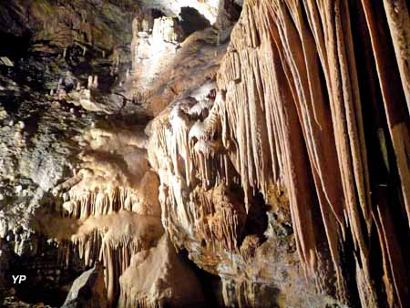 Gouffre d'Esparros - draperies
