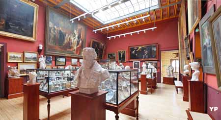 Musée Joseph Denais - salle des Beaux-arts