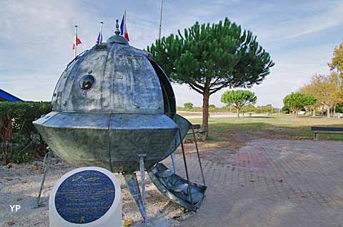 L'Ovniport et sa soucoupe volante