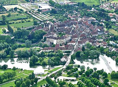 Bourg de Marnay