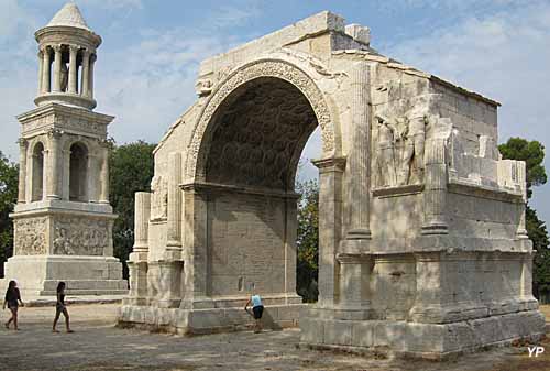 Les Antiques : Arc de Triomphe et Mausolée des Jules