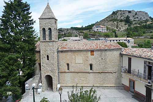 Église romane fortifiée d'Ascros