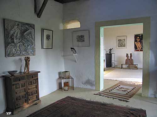 Maison d'Art Bourgogne du Sud et Jardin de Sculptures