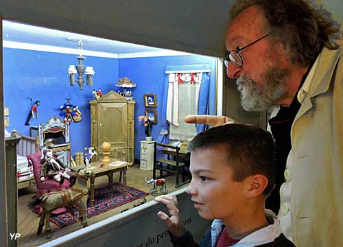 Acad&eacute;mie des Miniatures et des Petits Go&ucirc;ters