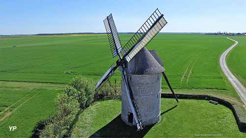 Moulin à vent de Frouville-Pensier