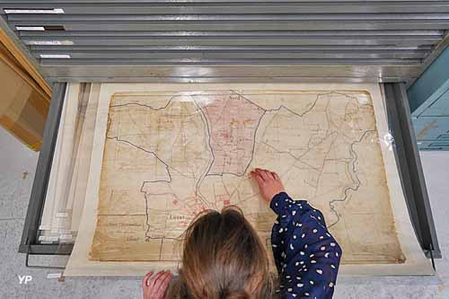 Archives municipales et Communautaires