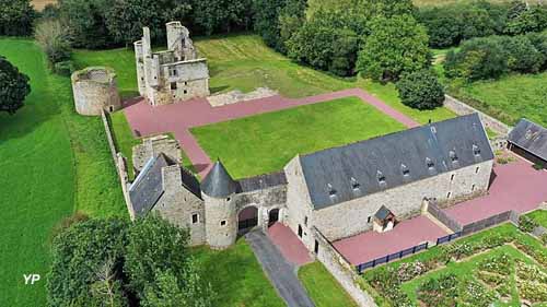 Ch&acirc;teau de Montfort