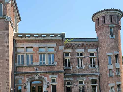 Ch&acirc;teau de Roz&egrave;s