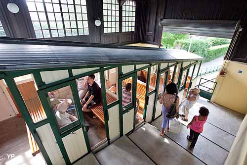 Funiculaire historique d'Evian