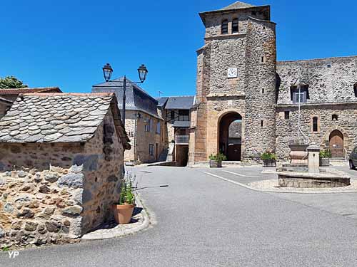 Suivez la guide et partez à la découverte de la bastide épiscopale du XIIIe siècle