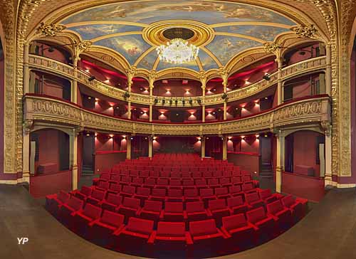 Th&eacute;&acirc;tre Legendre