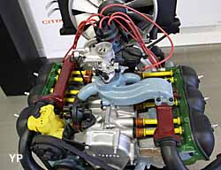 Conservatoire Citroën - prototype de moteur 6 cylindres à plat (1951) (doc. Yalta Production)
