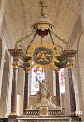 Basilique Notre-Dame - autel principal