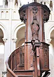Abbatiale de la Trinité - chaire