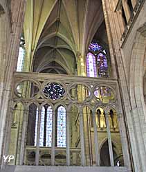 Basilique Saint Quentin (doc. Yalta Production)