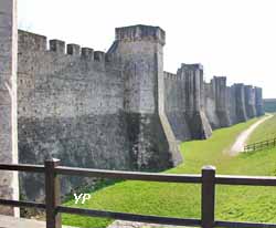 Remparts de Provins