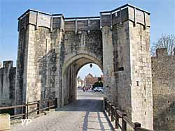 Porte de Jouy