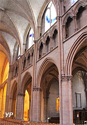 Cathédrale Saint-Cyr-et-Sainte-Julitte - chaire