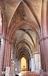 Cathédrale Saint-Cyr-et-Sainte-Julitte