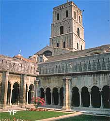 Église Saint-Trophime (Yalta Production)