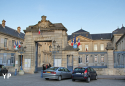 Palais de l'Intendance - Hôtel de ville