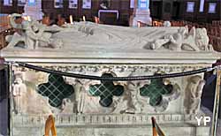 église Notre-Dame - tombeau de saint Gautier (XIIe et XIIIe s.)