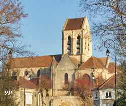 l'église d'Auvers-sur-Oise (doc. Yalta Production)