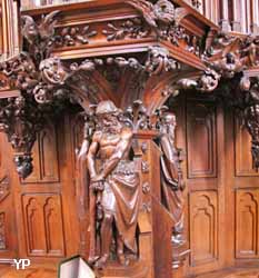 Cathédrale Saint Maurice, chaire sculptée par l'abbé René Choyer (1870)