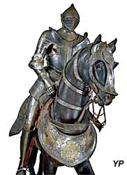 Invalides - Armure équestre de François Ier