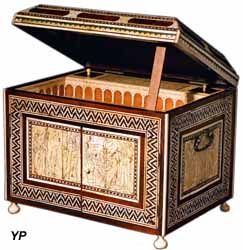 Cabinet en marqueterie