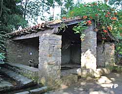 Fontaine Alachurruta - lavoir