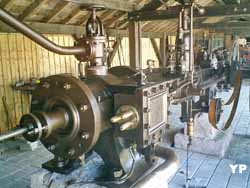 Machine à vapeur - piston et tiroir