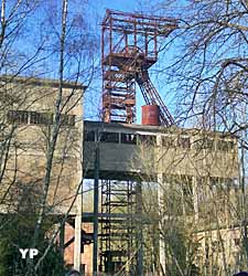 Chevalement de la mine de St-Clair-de-Halouze