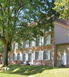 Château de Saint-Pont (doc. Didier Manhès d'Angeny)