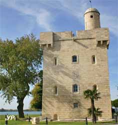 Tour Saint-Louis (doc. OT Port-Saint-Louis-du-Rhône)