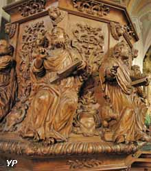 Chaire en noyer (Jacques Clérant, 1718)