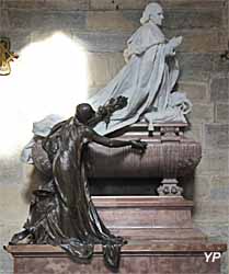 Tombeau de monseigneur Rivet, évêque de Dijon de 1838 à 1884