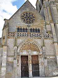 Eglise Saint-Cyr et Sainte-Julitte 