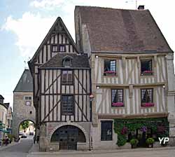 Village médiéval de Noyers-sur-Serein