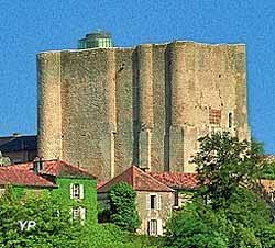 Donjon de Gouzon - Espace d'Archéologie Industrielle
