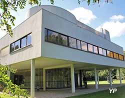 Villa Savoye -  Le Corbusier