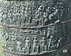 Moulage de la partie basse de la colonne Trajane