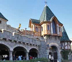 Disneyland Paris - Blanche-Neige et les Sept Nains