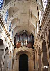 Cathédrale Saint-Louis - saint Pierre délivré de prison par un ange (Jean-Baptiste Deshayes, 1761)