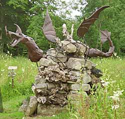 Château Phenix de Dampierre - Le Dragon de F. Lavrat - écopiste de Merlin