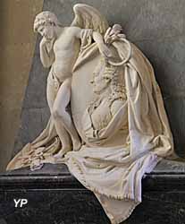 Église Notre-Dame - cénotaphe du comte de Vergennes, ministre des Affaires étrangères de Louis XVI, signataire en 1783 du traité d'Indépendance des États Unis d'Amérique, marbre (Barthélemy Blaise, 1788)