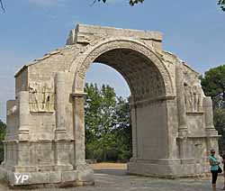 Saint-Rémy-de-Provence - Arc de Triomphe (doc. Office de Tourisme Saint Rémy de Provence)